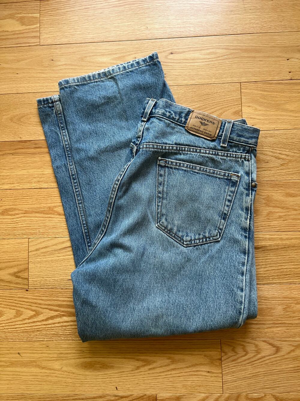 Dockers Jeans Relaxed Straight Cut 100% Cotton Size 38 X 29 JJ
